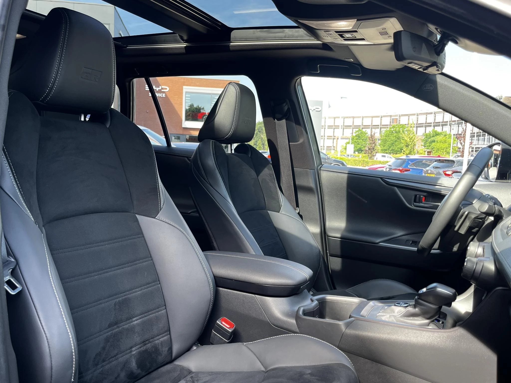 Hoofdafbeelding Toyota RAV4