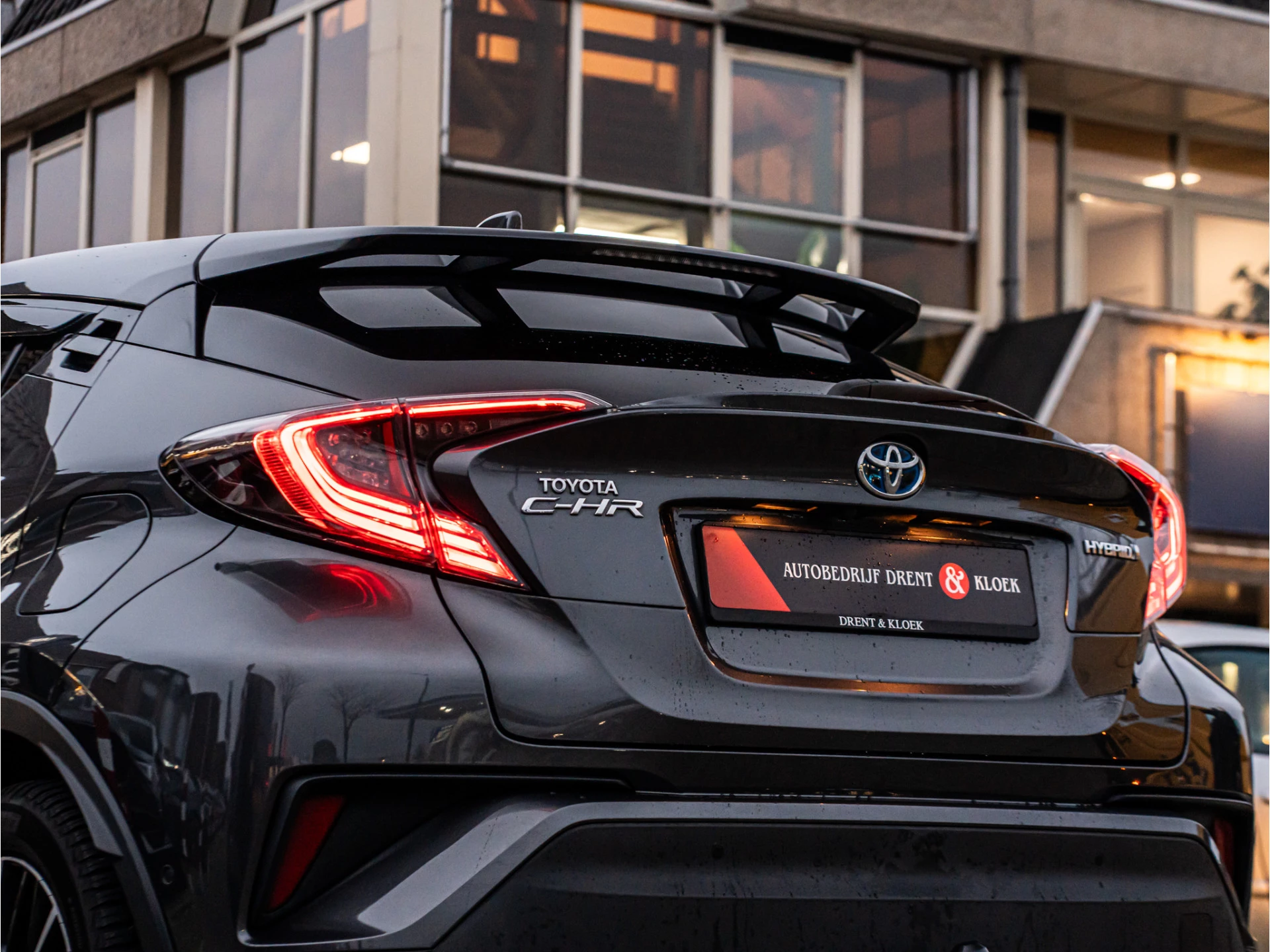 Hoofdafbeelding Toyota C-HR