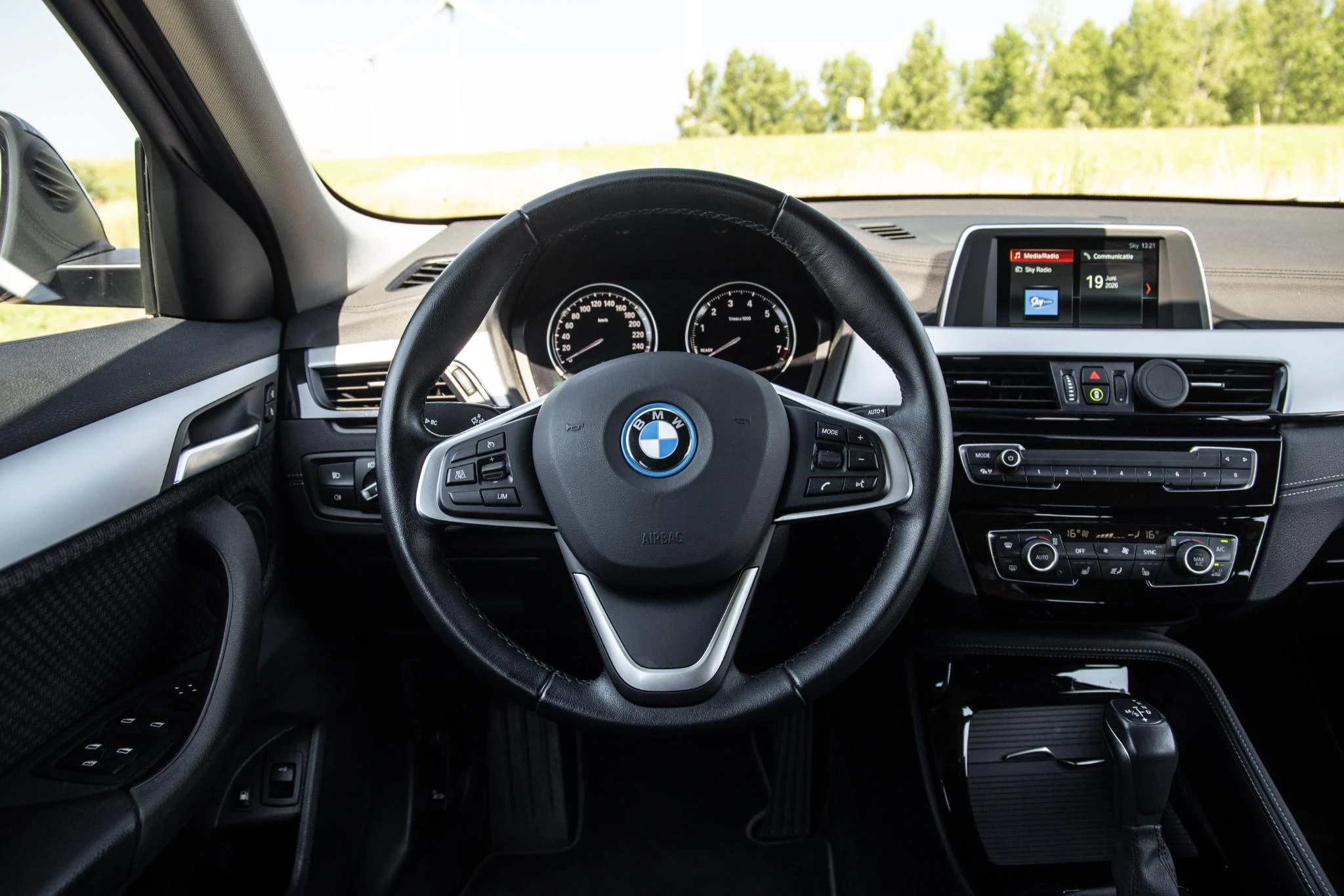 Hoofdafbeelding BMW X2
