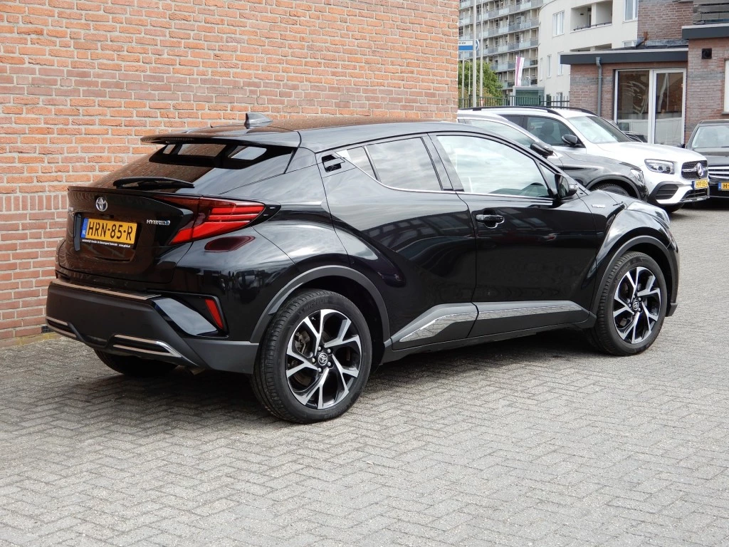 Hoofdafbeelding Toyota C-HR