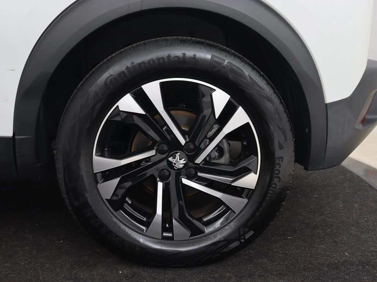 Hoofdafbeelding Peugeot e-2008