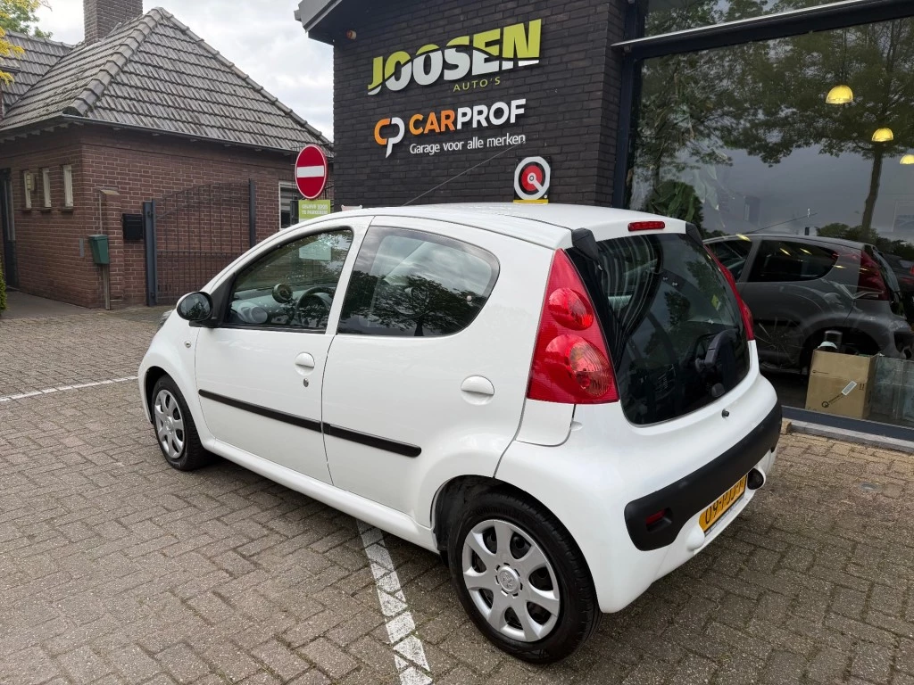 Hoofdafbeelding Peugeot 107