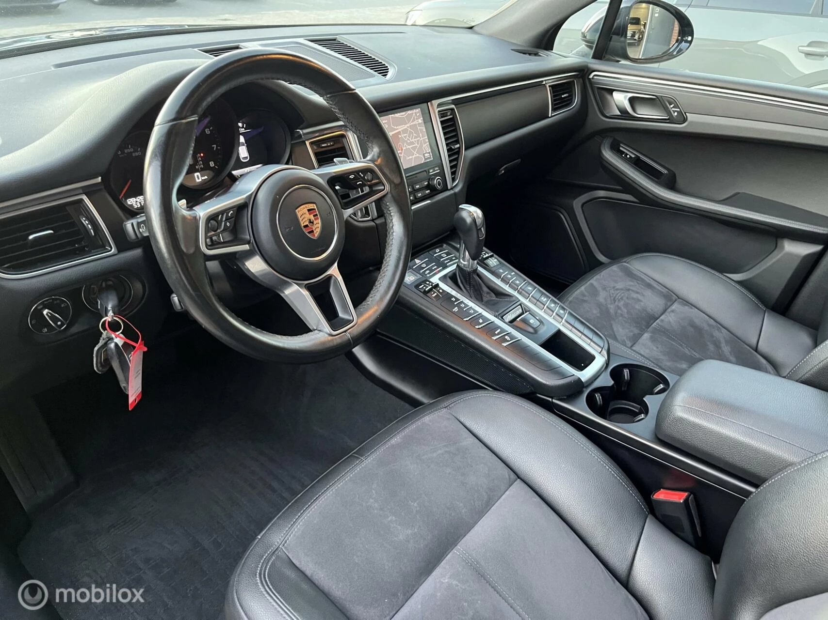 Hoofdafbeelding Porsche Macan