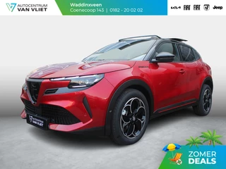 Alfa Romeo Junior Elettrica Speciale 54 kWh | 17% Bijtelling | Schuif/Kanteldak | Pack Techno | Brera Red | Dak Zwart