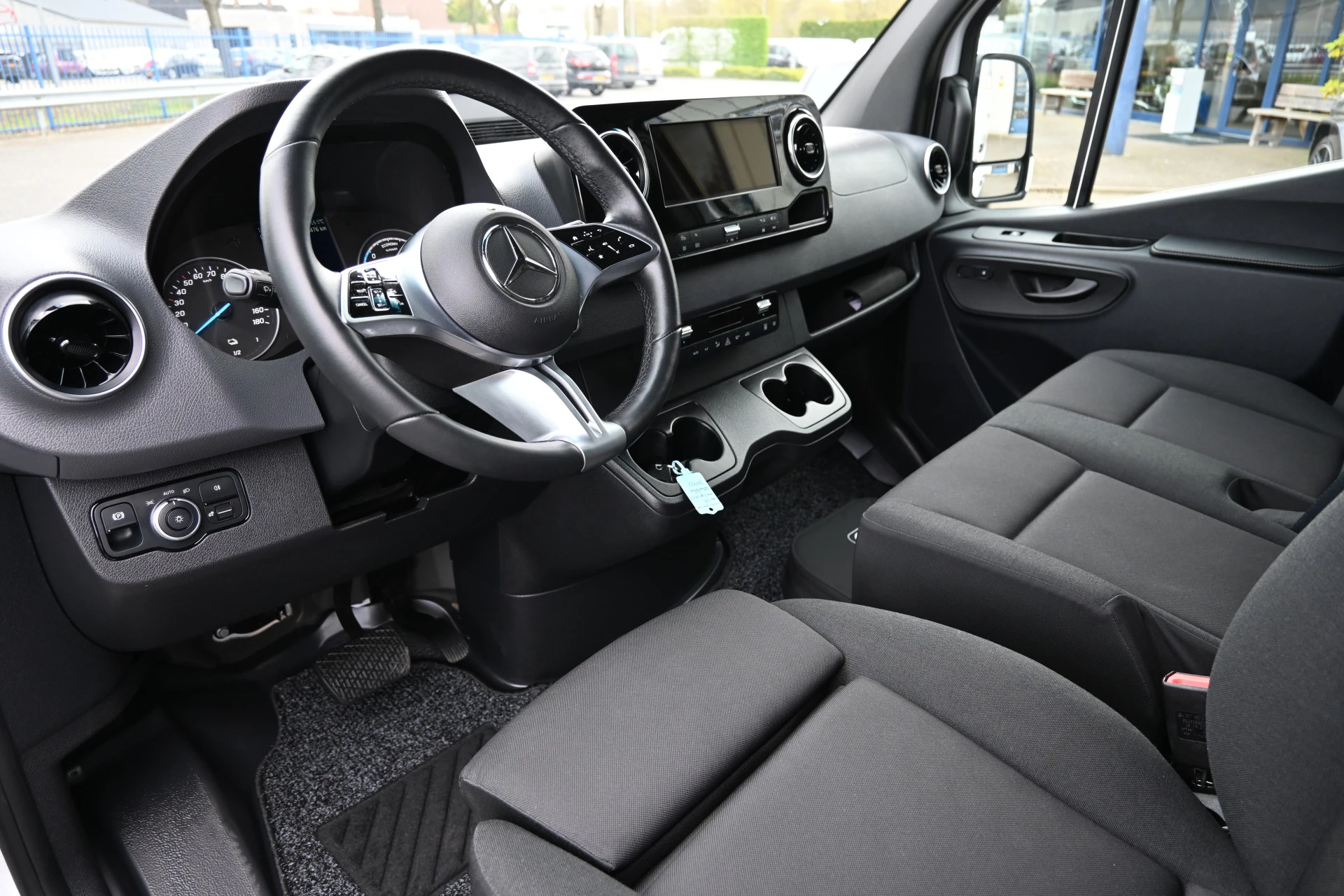 Hoofdafbeelding Mercedes-Benz eSprinter