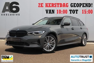 BMW 3-serie Touring 330e Business Edition Plus 292PK Black Pack Individual Automaat Trekhaak Sportstoelen Leder 18 inch Laser LED Navigatie Carplay Clima Cruise Stoelverwarming SOH 92%