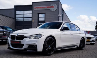 BMW 3-serie 328i High Executive | M-performance | Xenon / LED | 19 inch | Stoelverwarming | Camera |