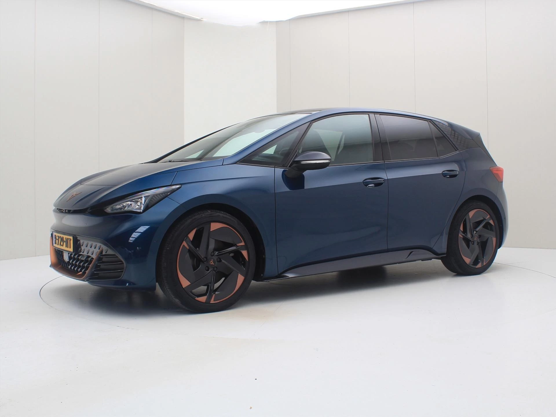 Hoofdafbeelding CUPRA Born