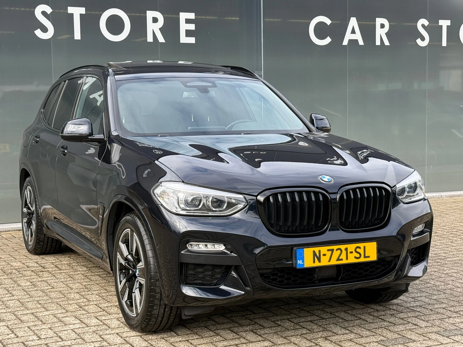 Hoofdafbeelding BMW iX3