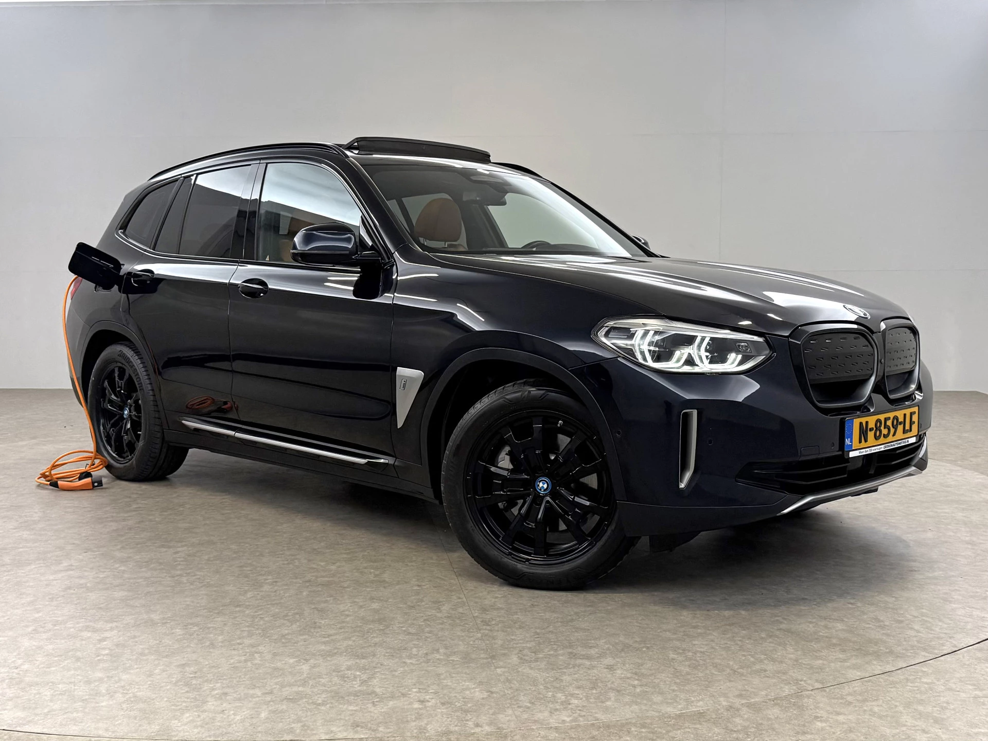 Hoofdafbeelding BMW iX3