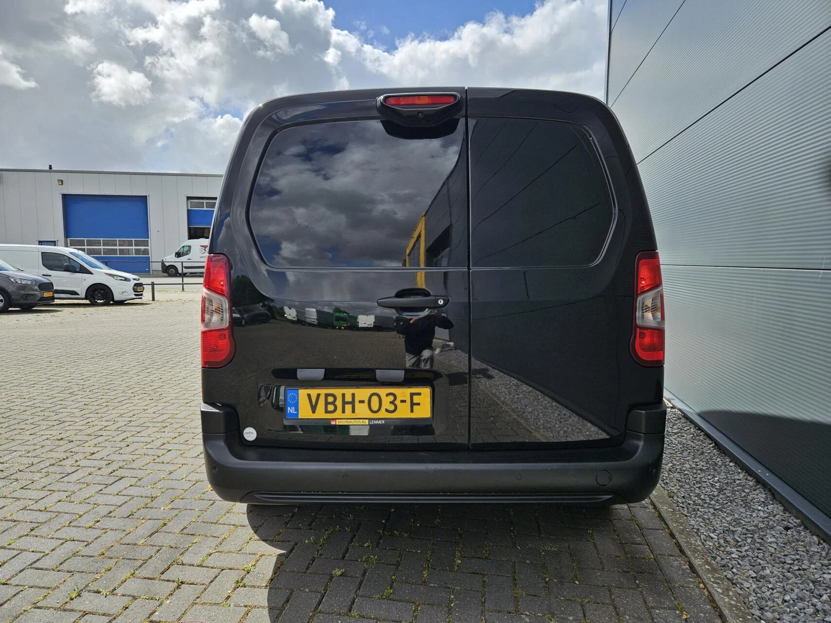 Hoofdafbeelding Peugeot Partner