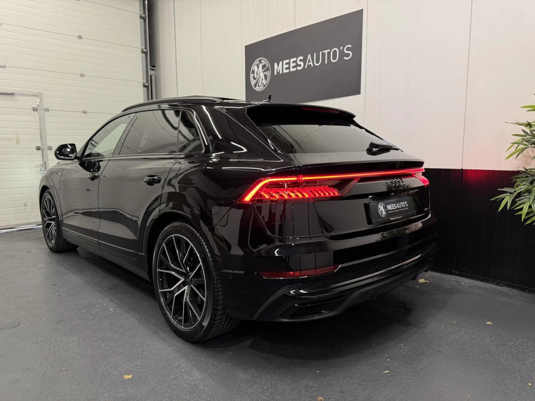 Hoofdafbeelding Audi Q8