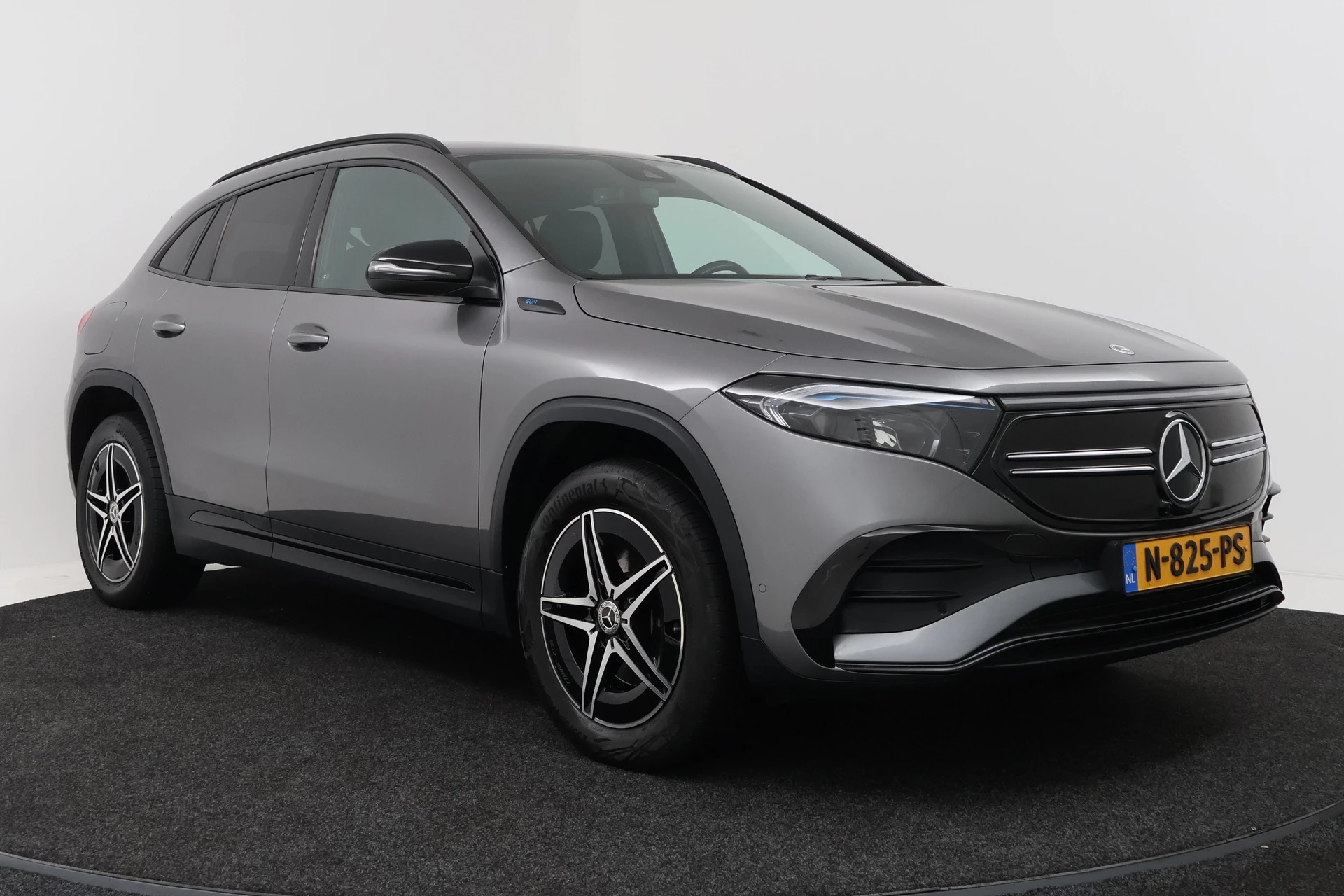 Hoofdafbeelding Mercedes-Benz EQA