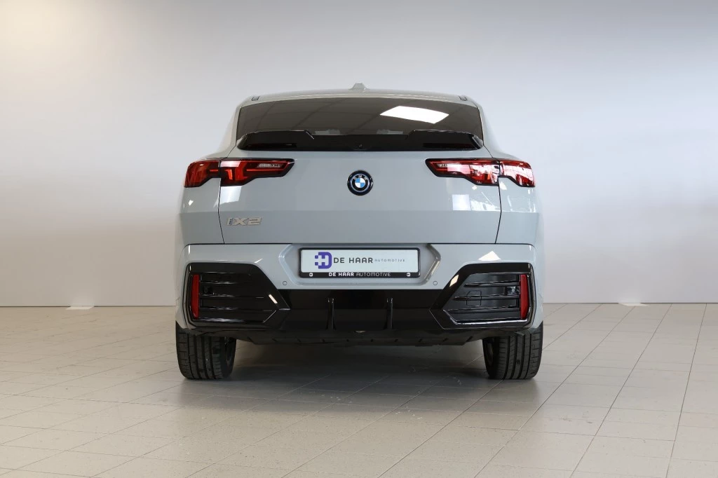 Hoofdafbeelding BMW iX2
