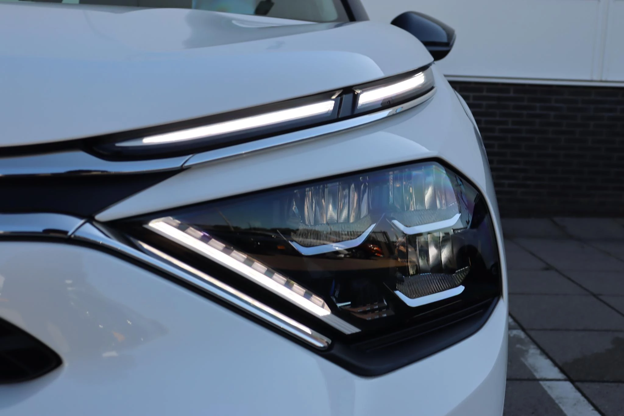 Hoofdafbeelding Citroën ë-C4