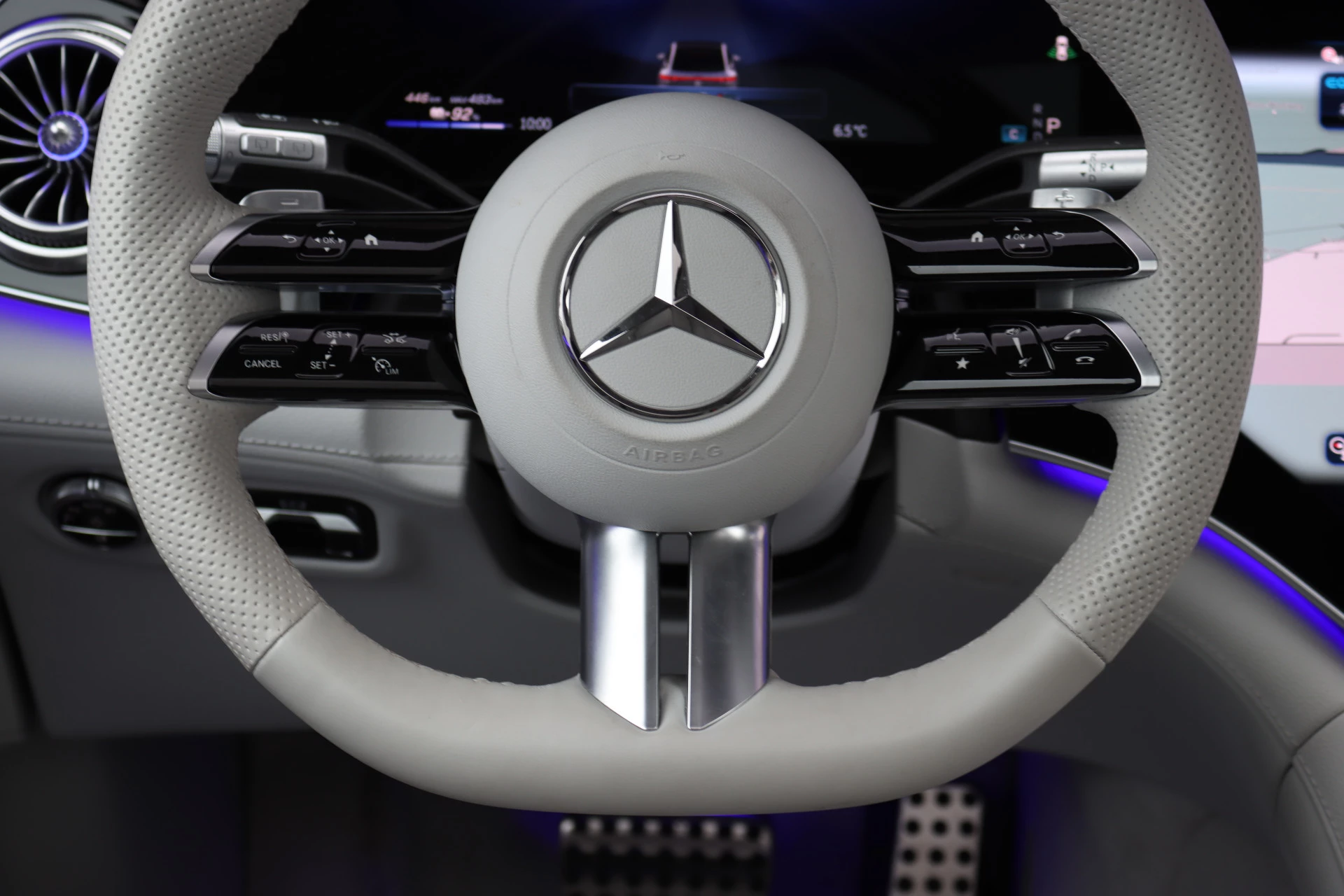 Hoofdafbeelding Mercedes-Benz EQS