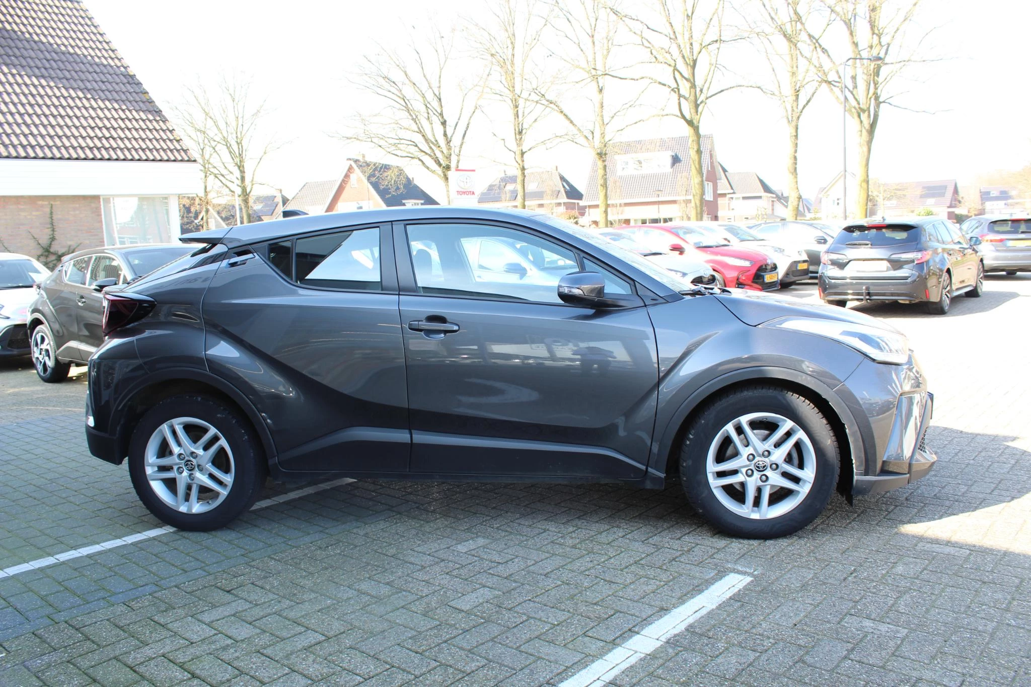Hoofdafbeelding Toyota C-HR