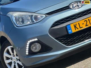 Hyundai I10 1.0i i-Premium | Meta Blue | Bluetooth/Cruise/LED/Nav - Keurig!