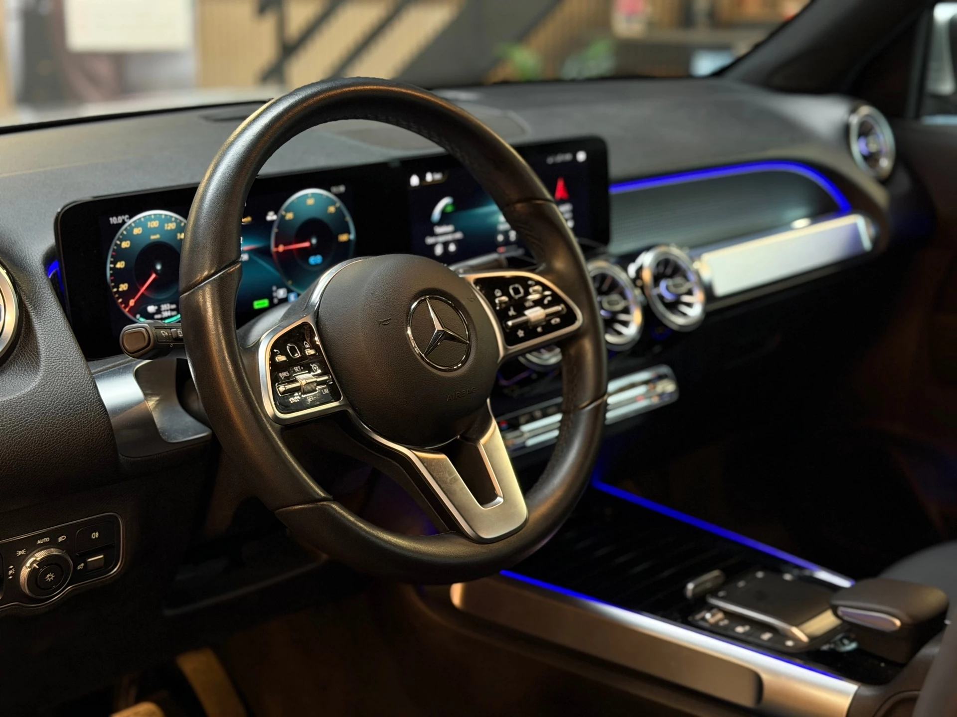 Hoofdafbeelding Mercedes-Benz EQB