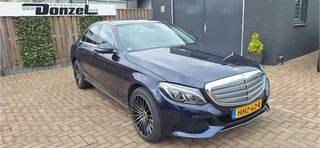 Hoofdafbeelding Mercedes-Benz C-Klasse Mercedes-Benz C-Klasse 400 4MATIC AUTOMAAT