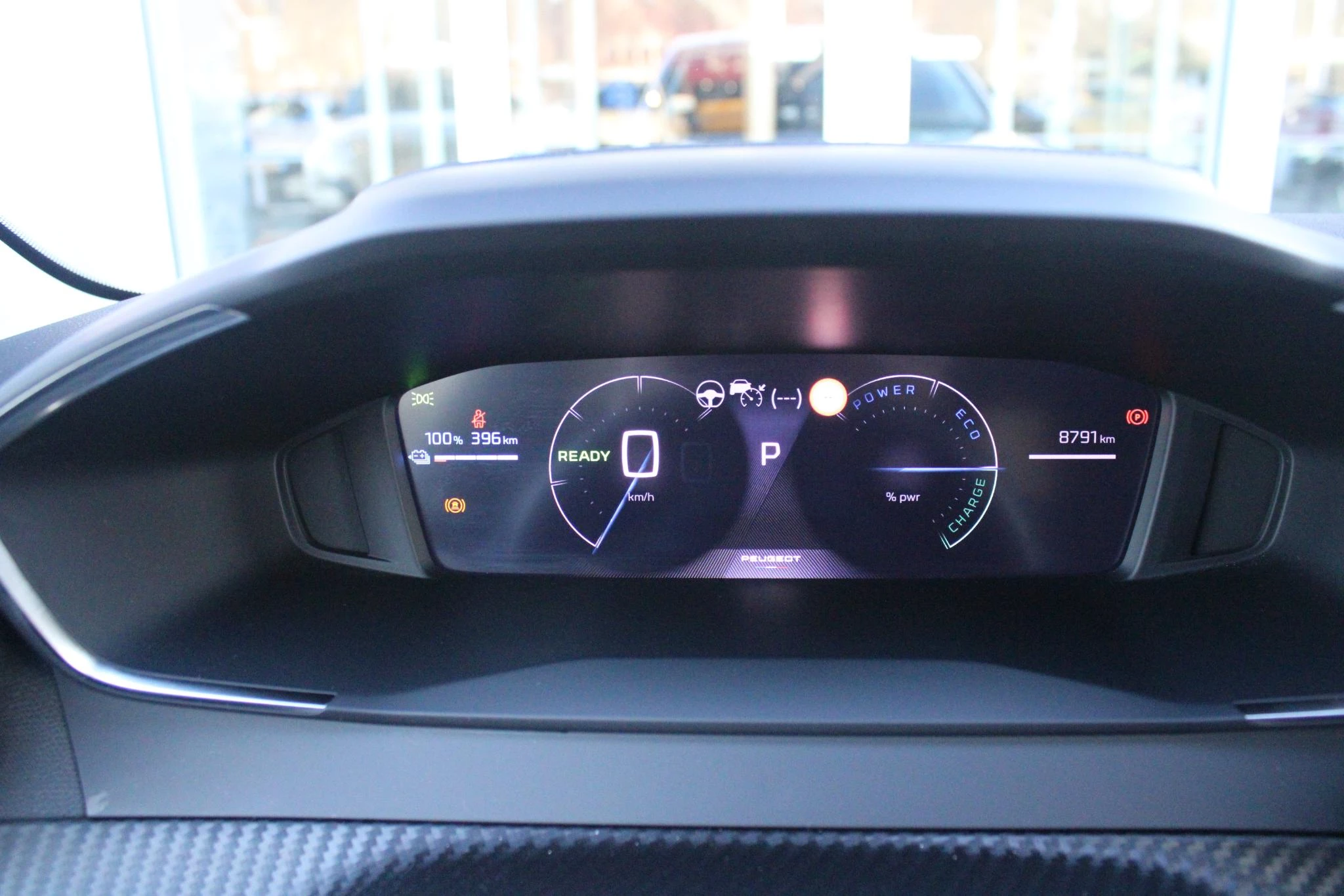 Hoofdafbeelding Peugeot e-208