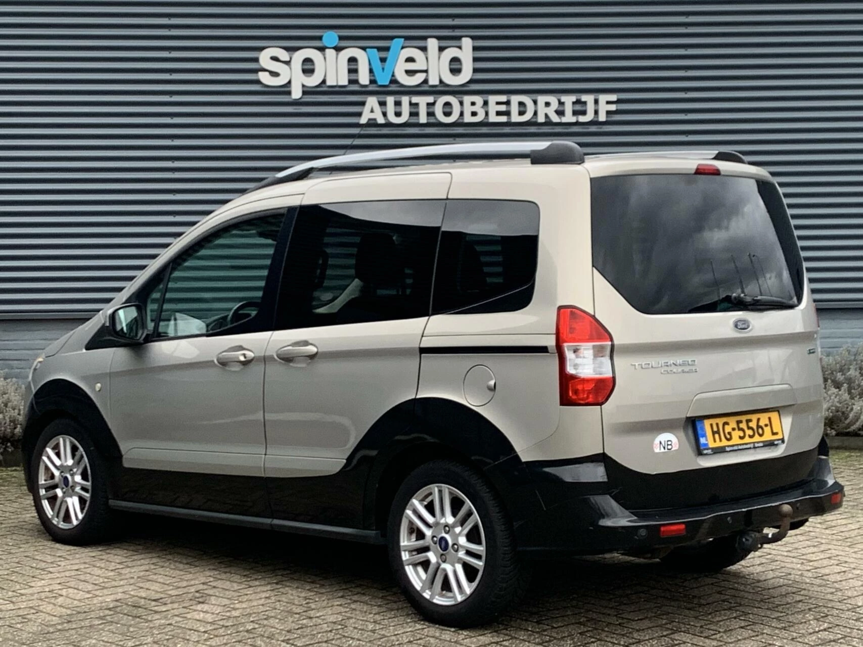 Hoofdafbeelding Ford Tourneo Courier