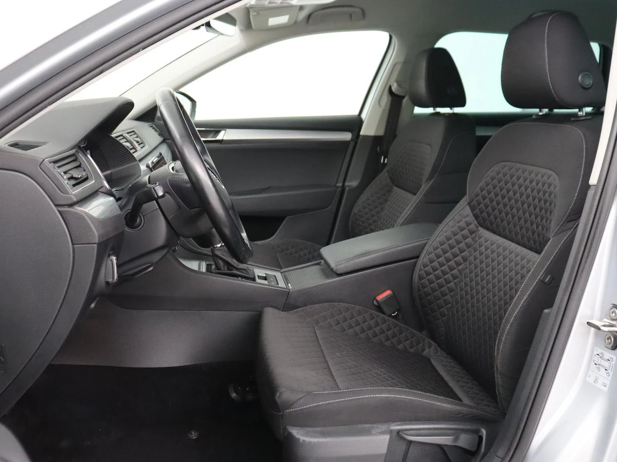 Hoofdafbeelding Škoda Superb