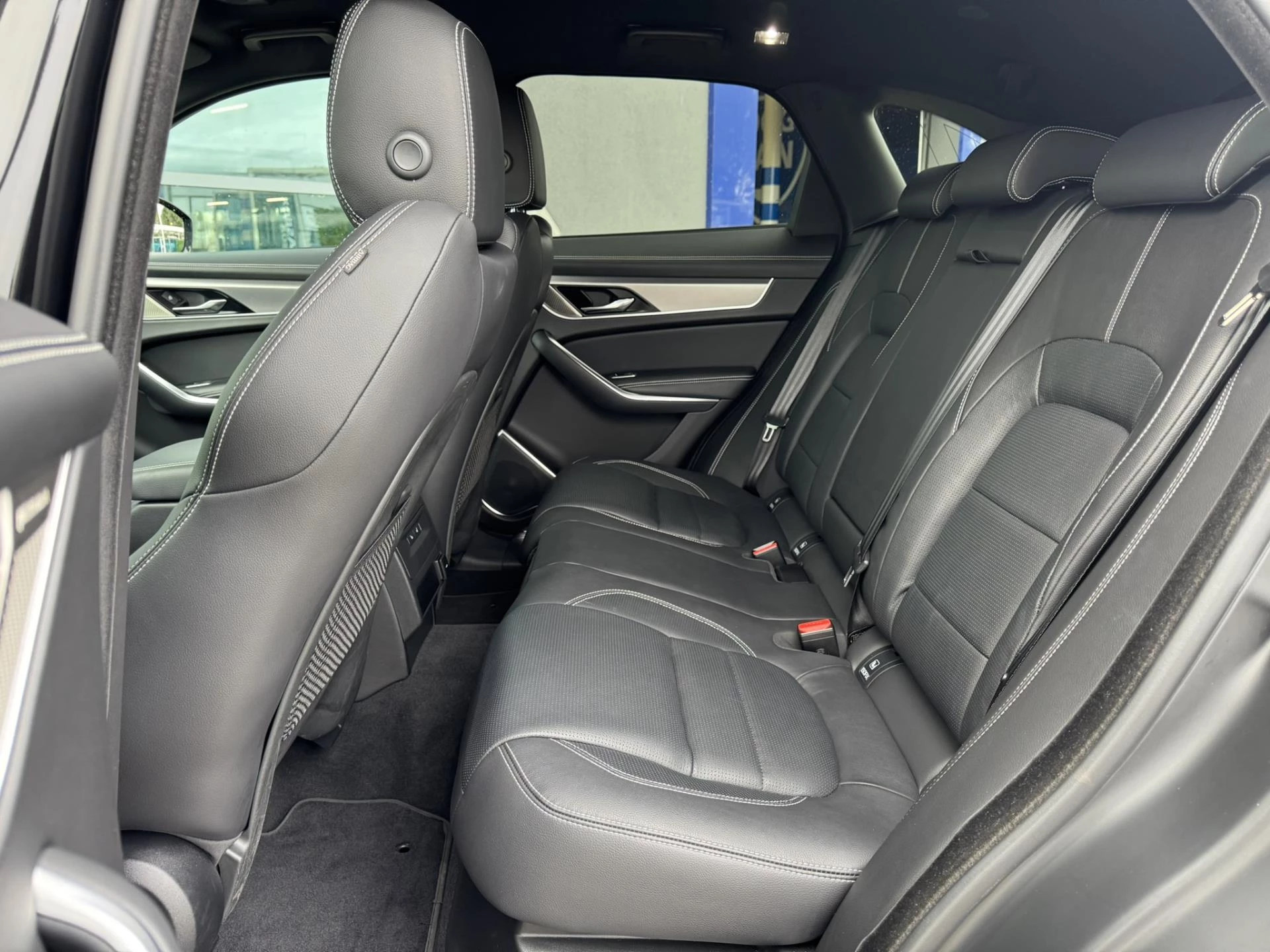 Hoofdafbeelding Jaguar F-PACE