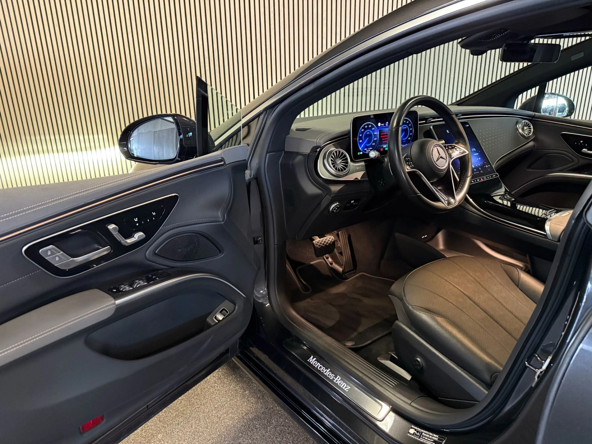 Hoofdafbeelding Mercedes-Benz EQS