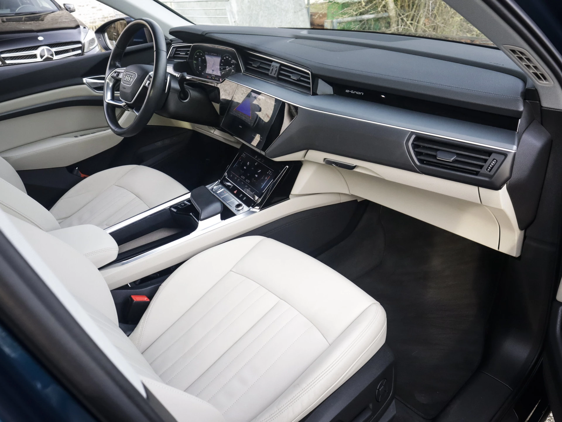 Hoofdafbeelding Audi e-tron