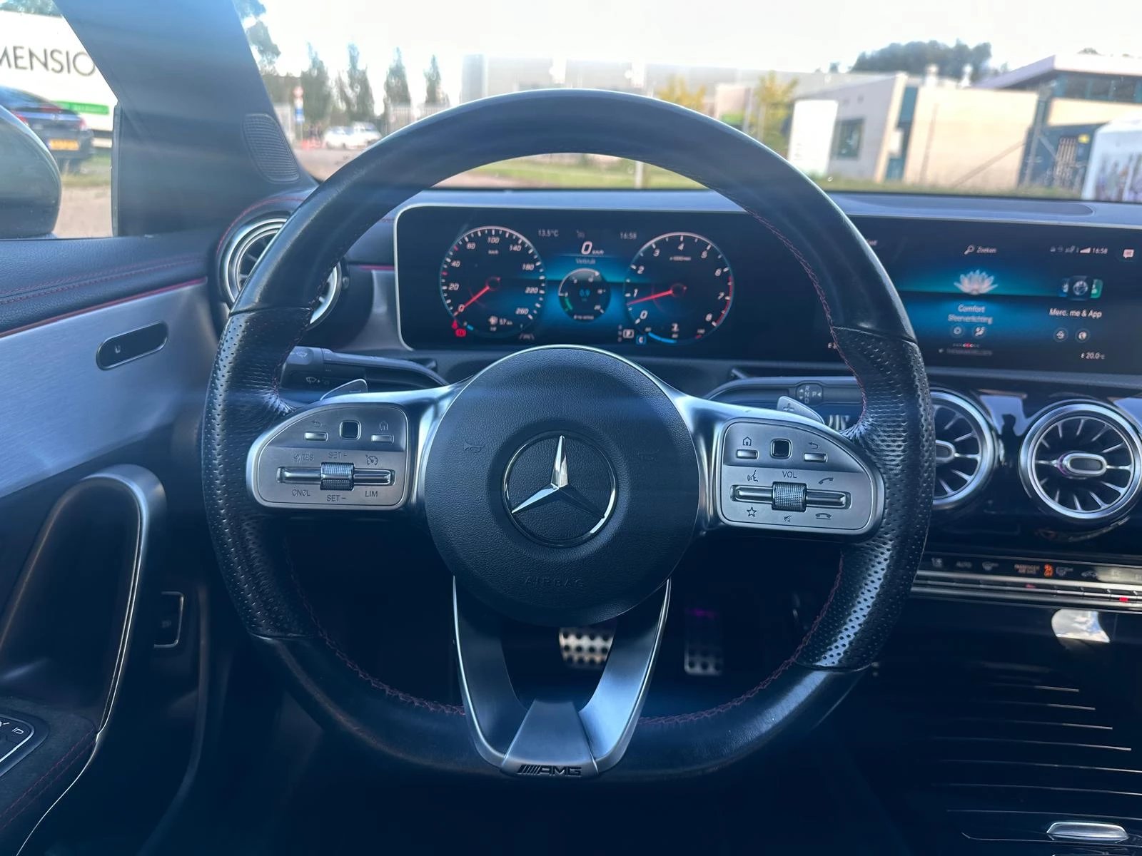 Hoofdafbeelding Mercedes-Benz CLA