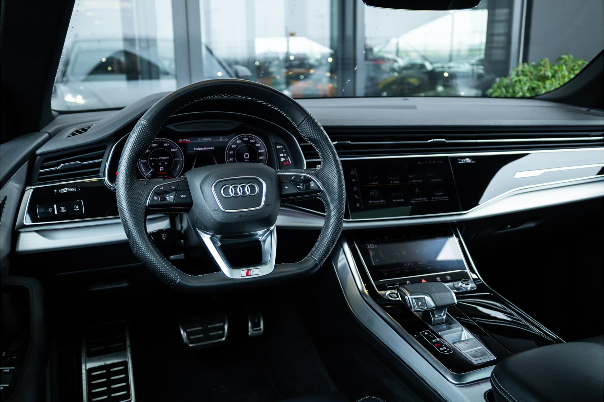 Hoofdafbeelding Audi Q8