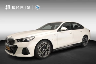 BMW 5 Serie Sedan 530e | M-Sportpakket | LED | Navigatie | Sportstoelen | Stoelverwarming | DAB | Harman-kardon sound | Alu 20 inch