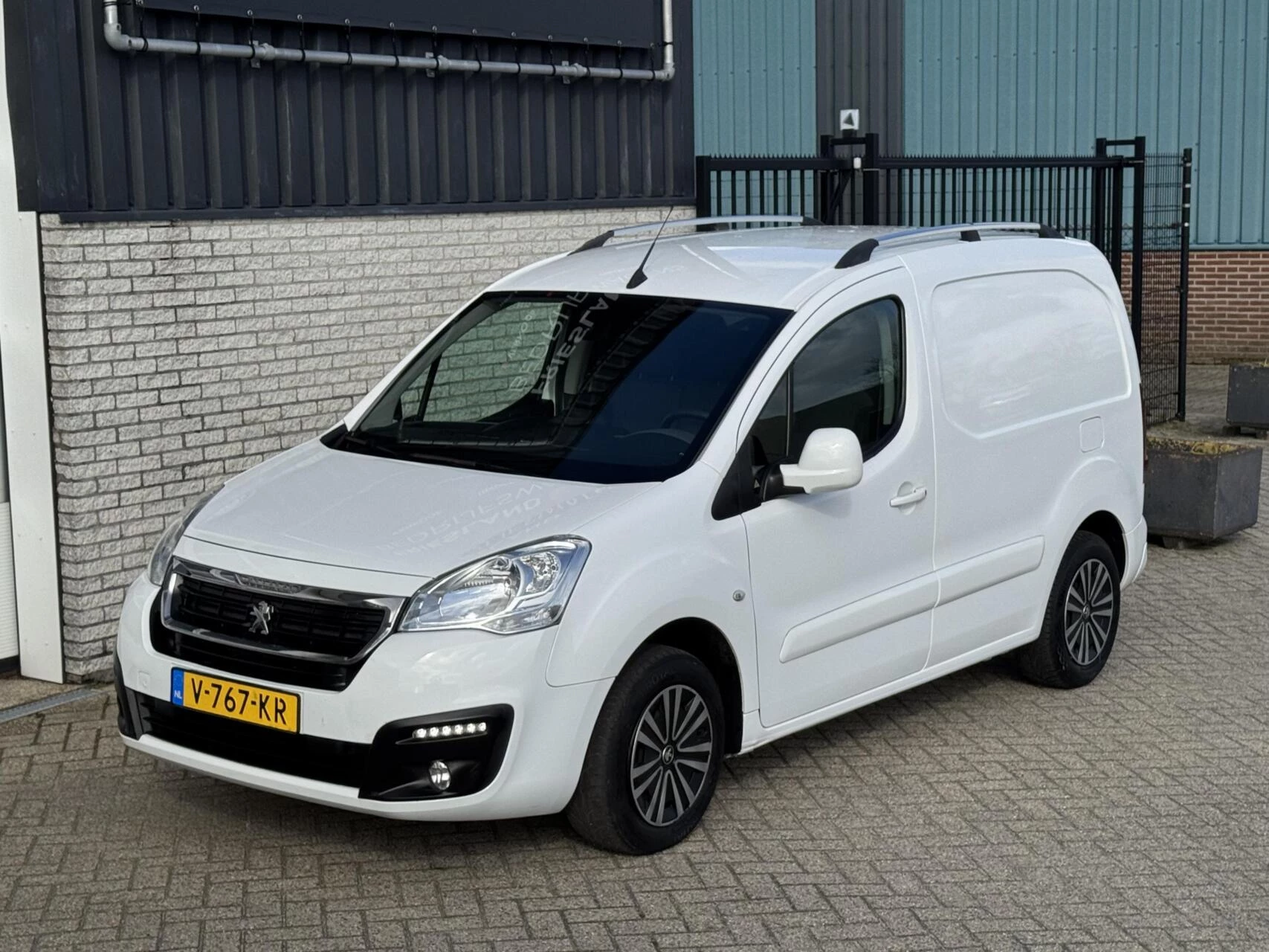 Hoofdafbeelding Peugeot Partner