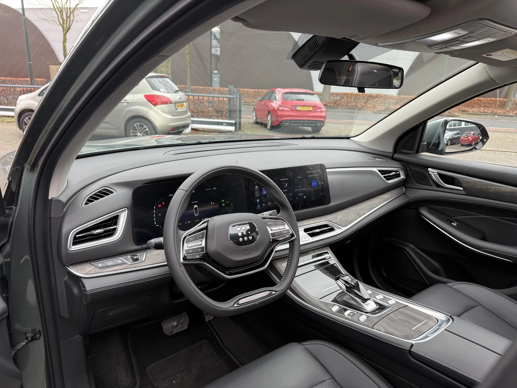 Hoofdafbeelding DFSK E5 PHEV