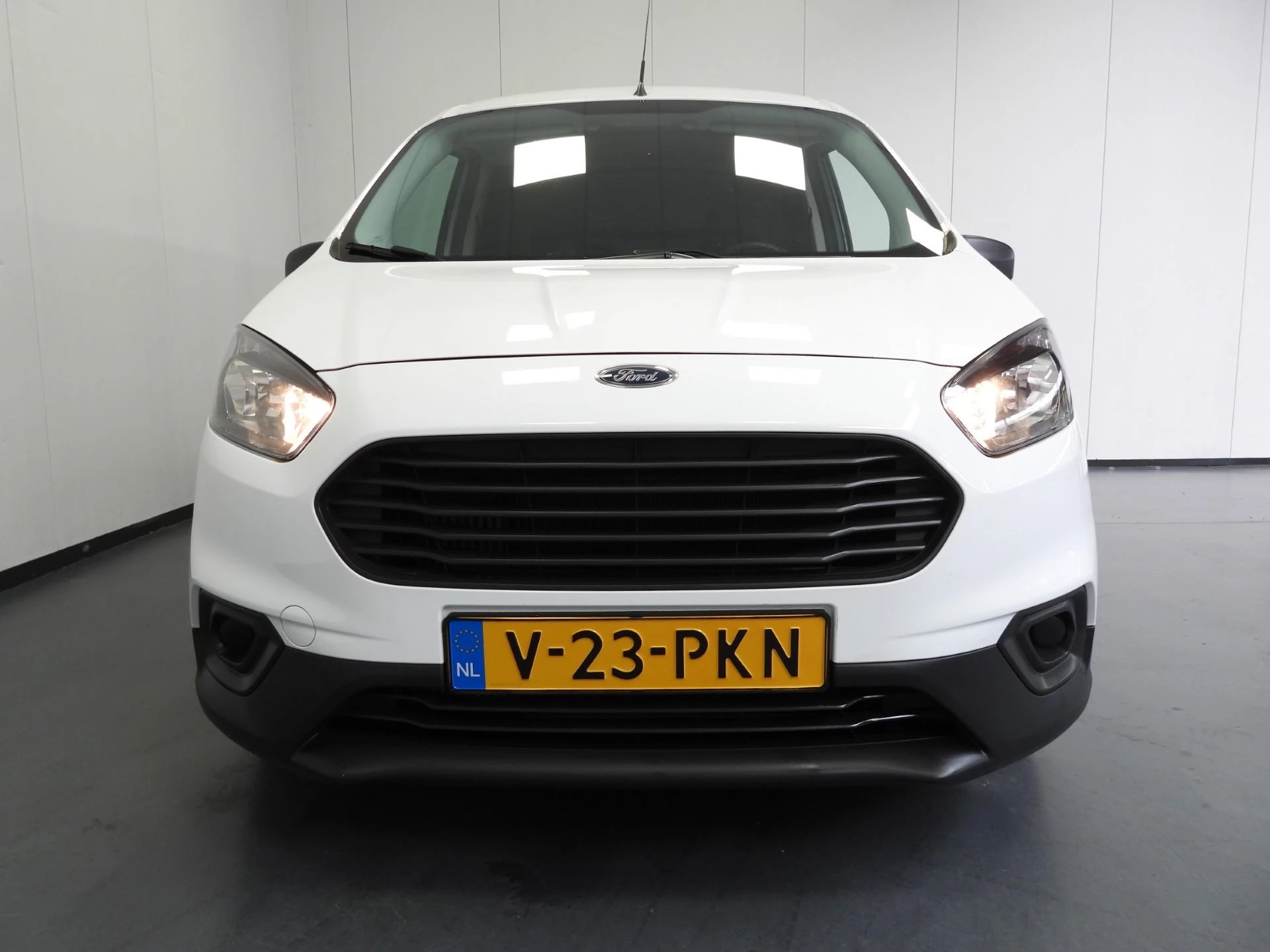 Hoofdafbeelding Ford Transit Courier