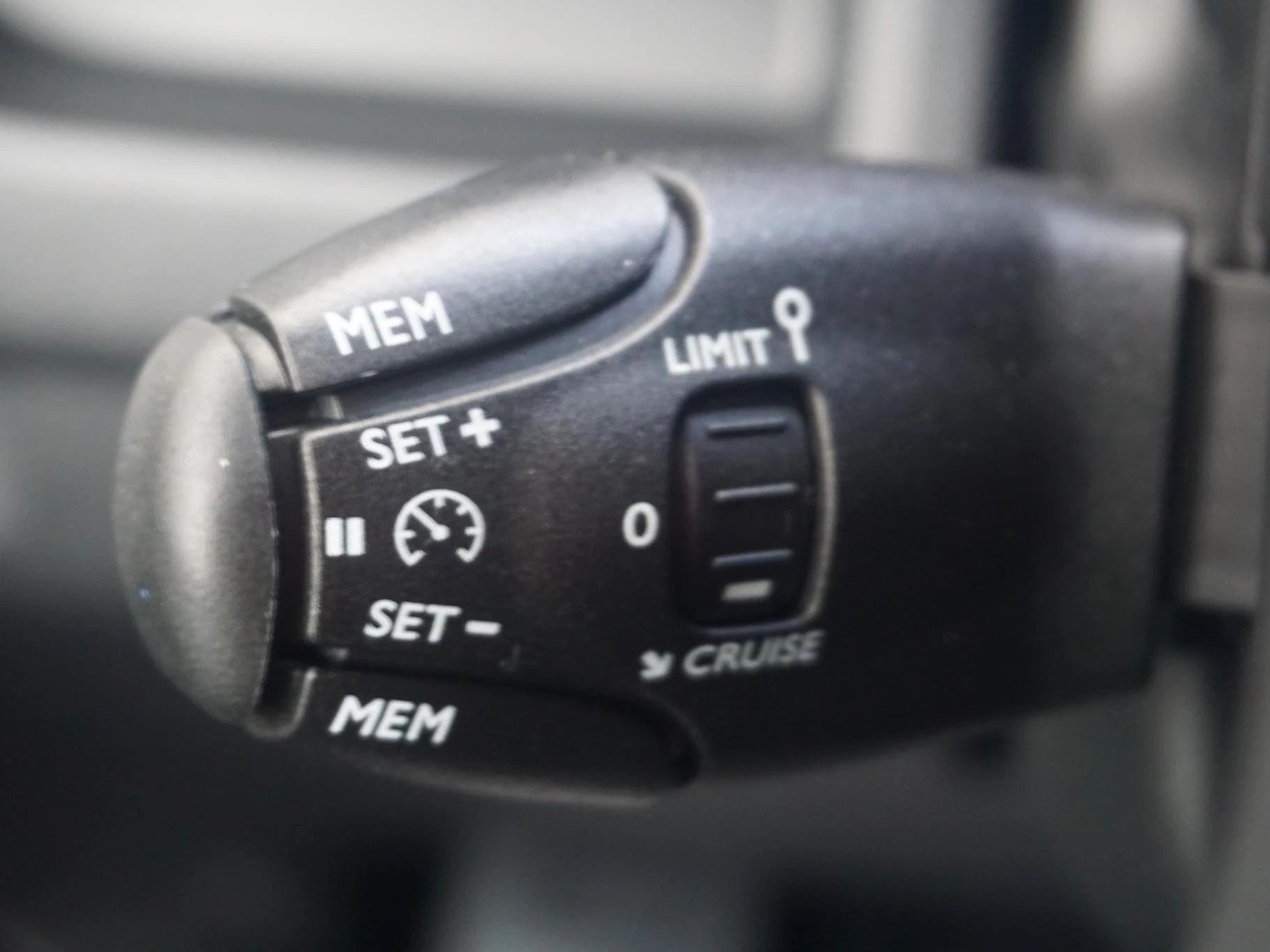 Hoofdafbeelding Peugeot e-Expert