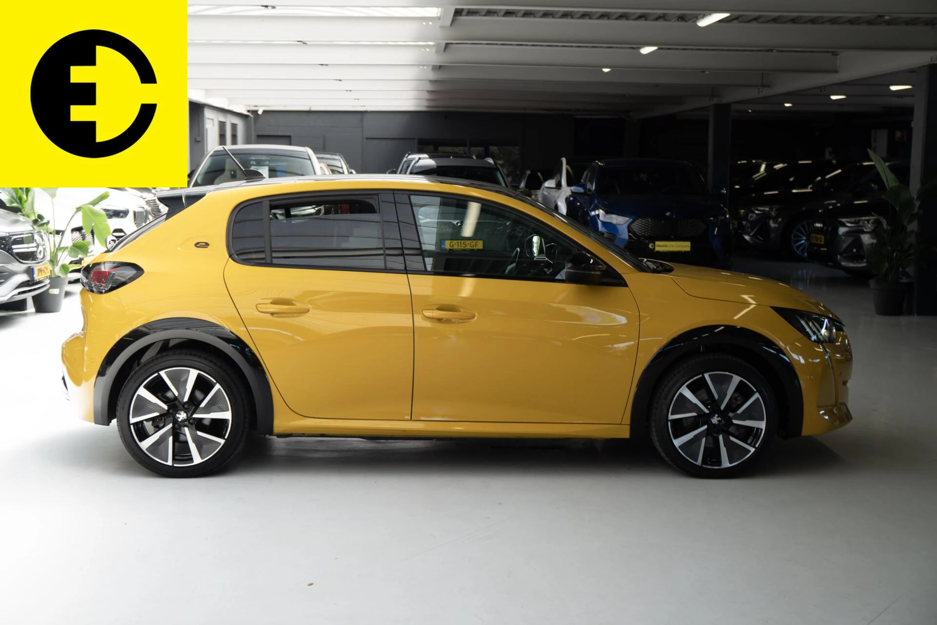 Hoofdafbeelding Peugeot e-208