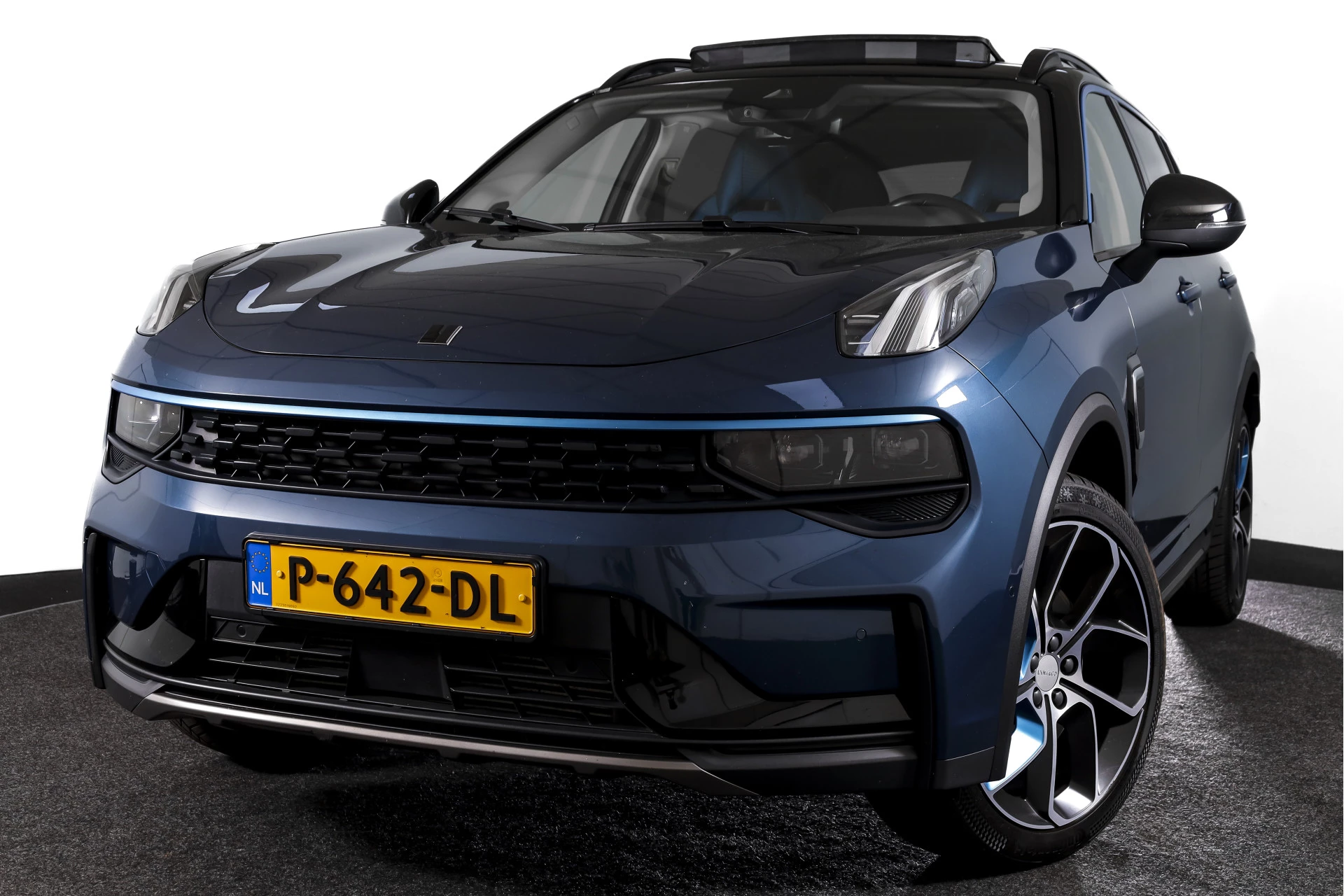Hoofdafbeelding Lynk & Co 01