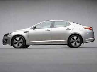 Hoofdafbeelding Kia Optima Kia Optima 2.0 CVVT Hybrid Super Pack Sport (PANORAMADAK,NAVI,STOEL VERWARMING/VERKOELING,MEMORY SEATS,CAMERA,LED,INFINITY AUDIO)