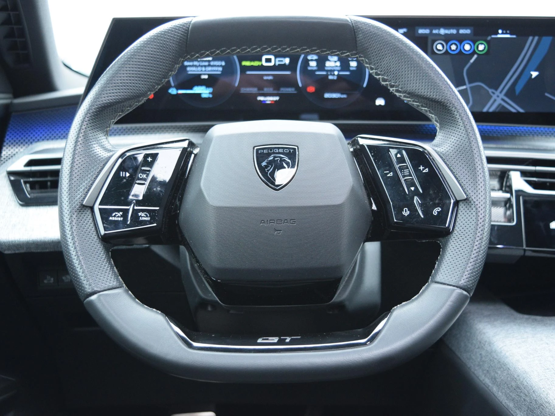 Hoofdafbeelding Peugeot e-3008