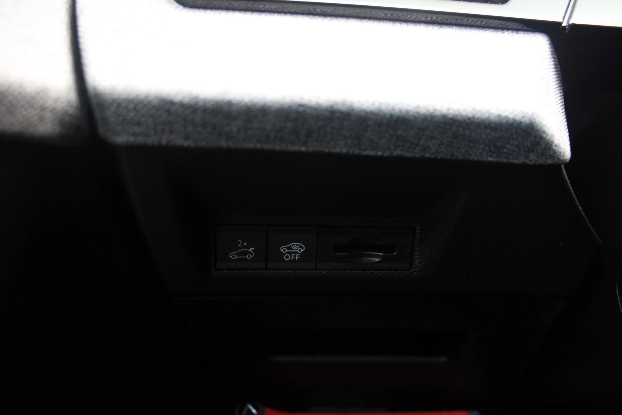 Hoofdafbeelding Peugeot e-3008