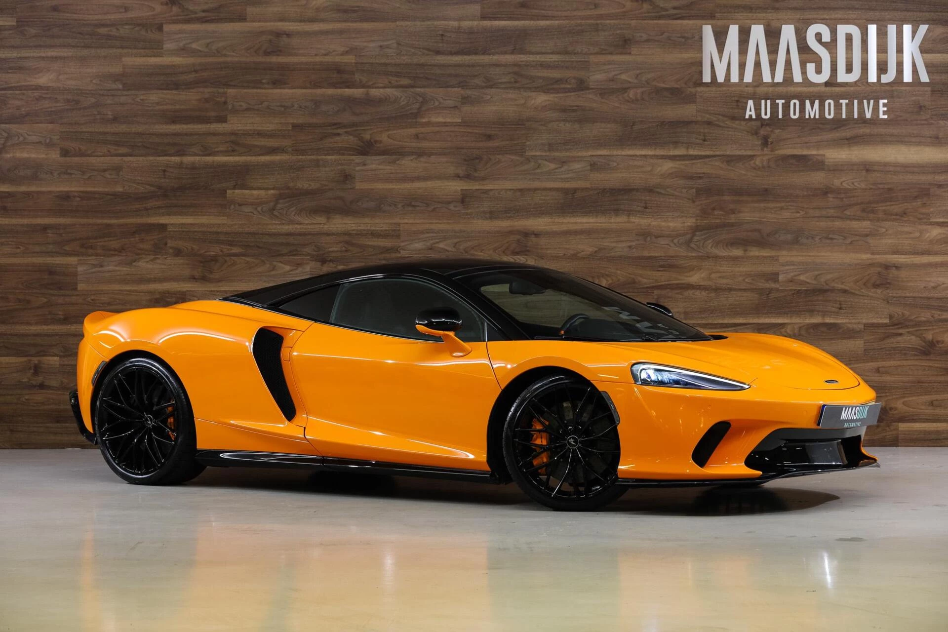 Hoofdafbeelding McLaren GT