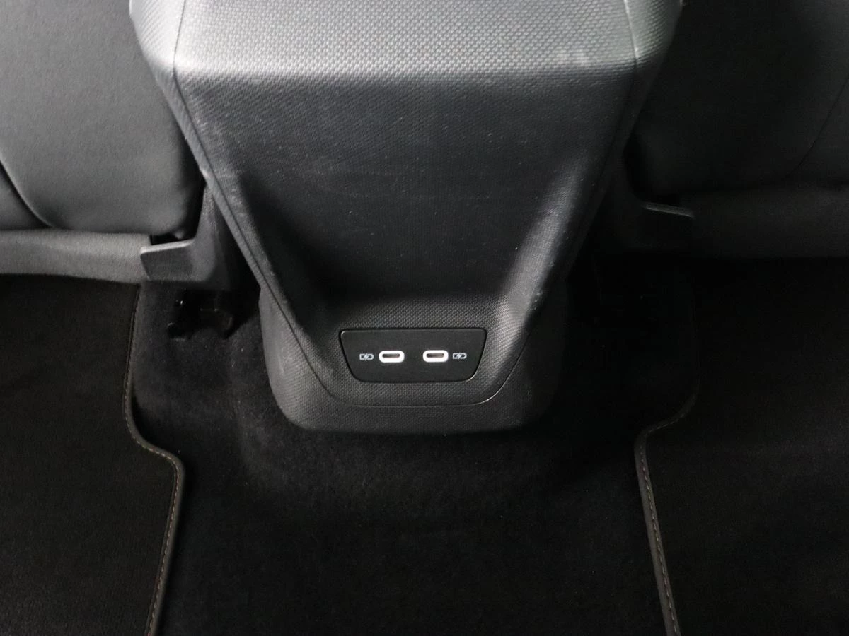 Hoofdafbeelding CUPRA Born