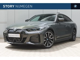 BMW i4 eDrive40 High Executive M Sport / Trekhaak / Achteruitrijcamera / Comfort Access / Laserlight / Harman Kardon / Live Cockpit Professional / Stoelverwarming / Active Cruise Control