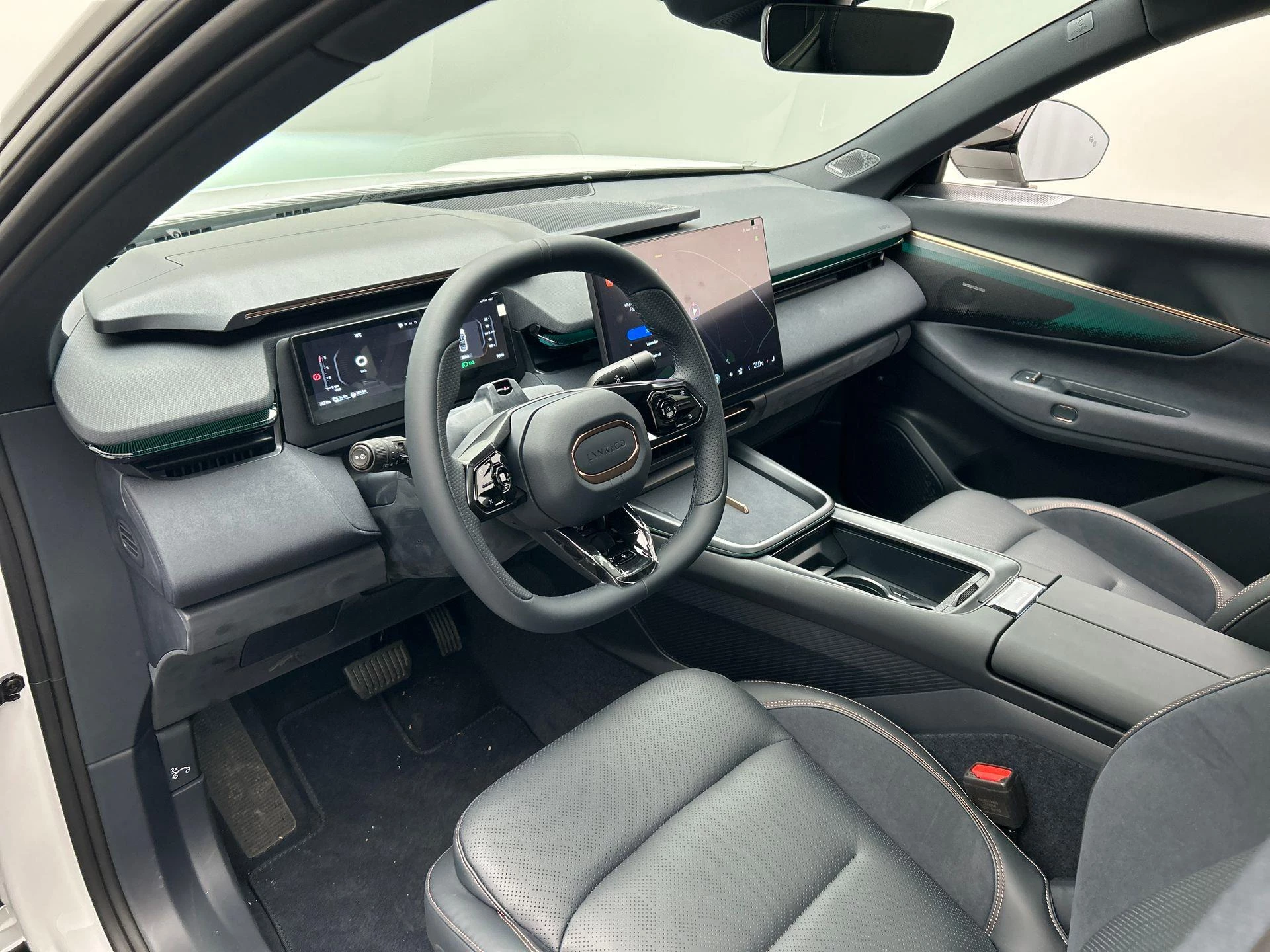 Hoofdafbeelding Lynk & Co 08