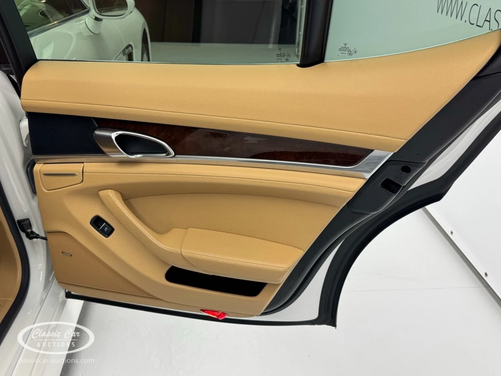 Hoofdafbeelding Porsche Panamera