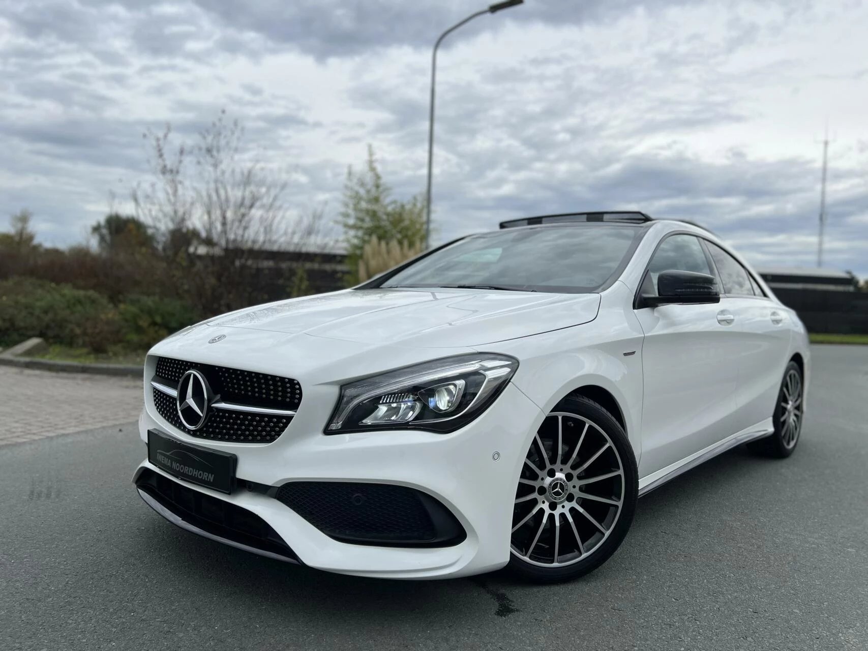 Hoofdafbeelding Mercedes-Benz CLA