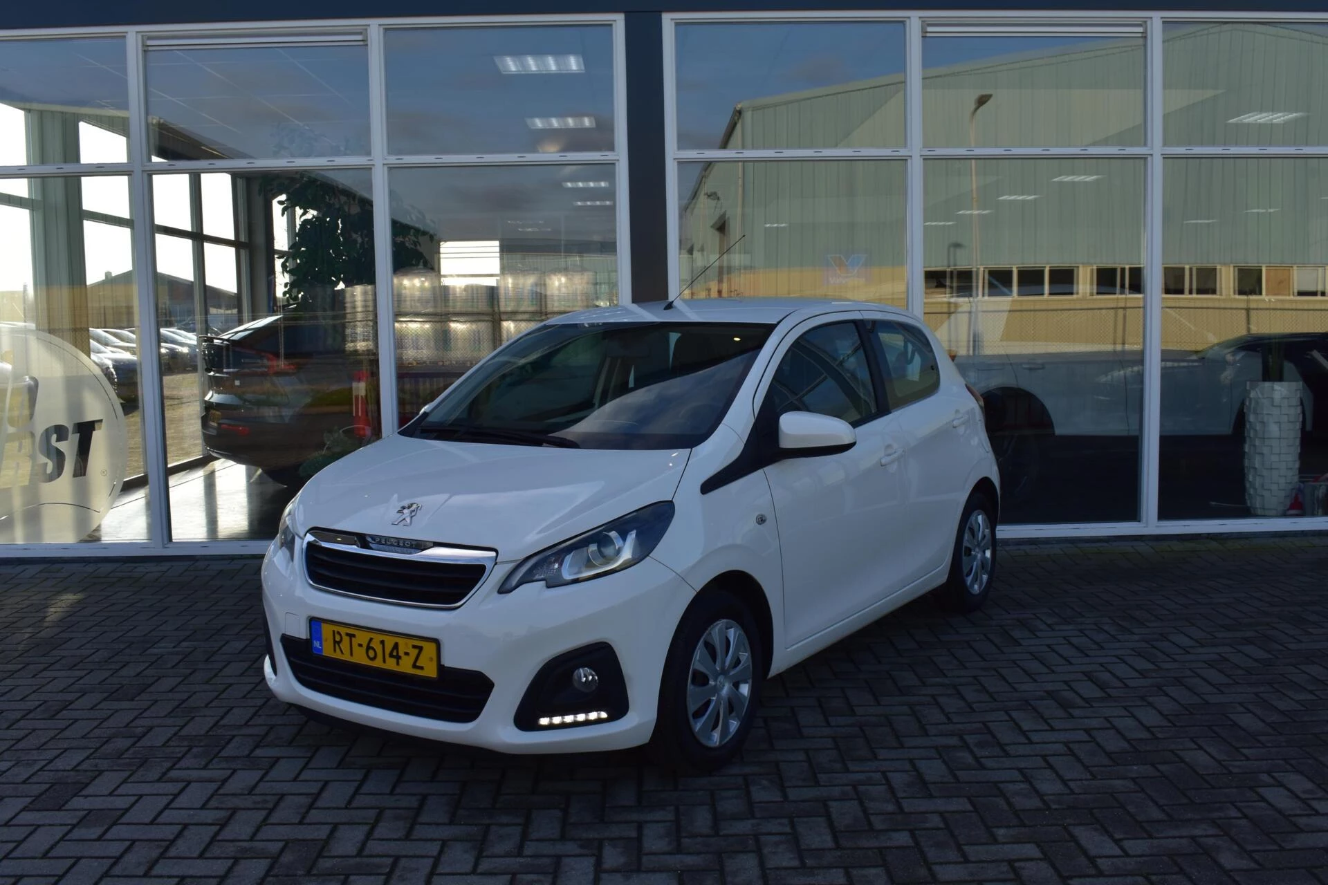 Hoofdafbeelding Peugeot 108