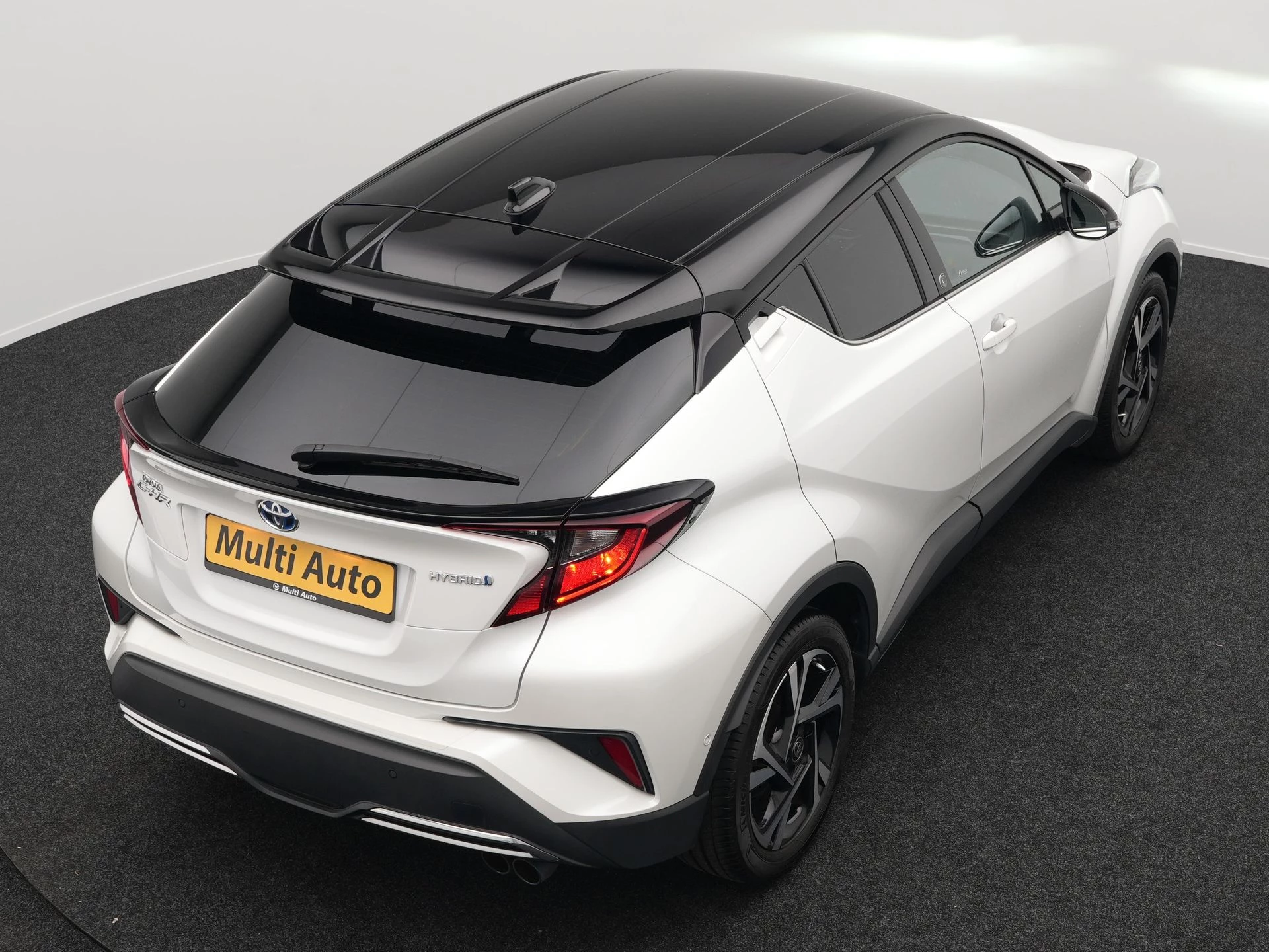 Hoofdafbeelding Toyota C-HR